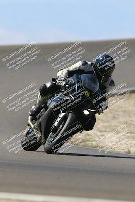 media/Sep-21-2025-TrackDaz (Sun) [[277c75b276]]/C Group/1240pm (Turn 2)/